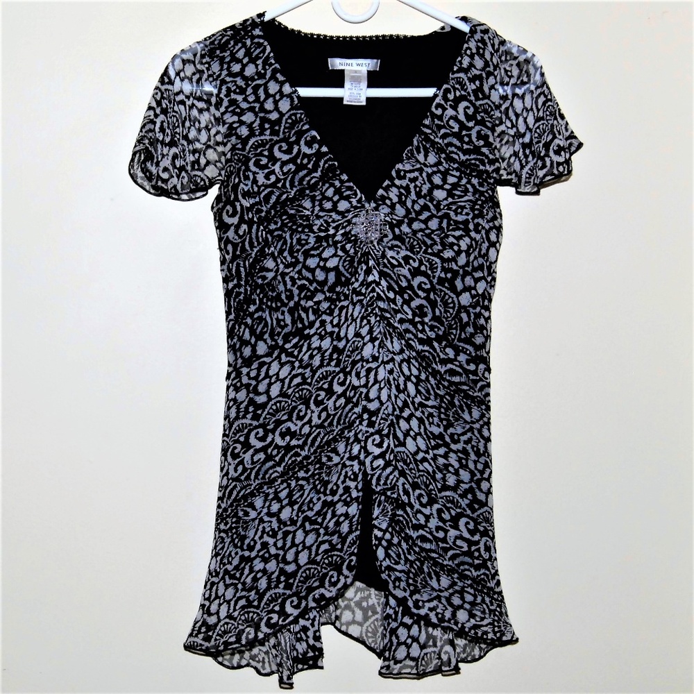 Nine West 100% Silk Split Front Top Size 4